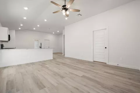 2412 Bryan Ave, Wolfforth, TX 79382 photo 8