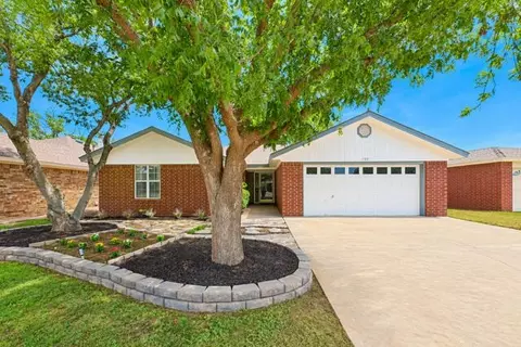 1103 Homestead Dr, Lubbock, TX 79416