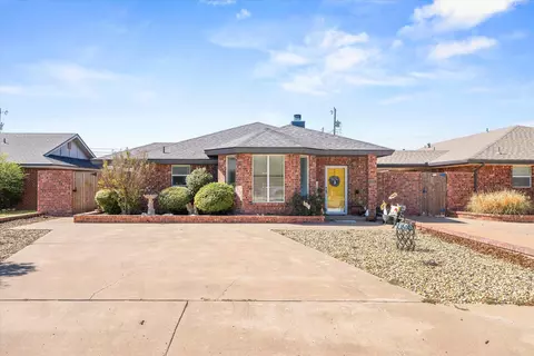 710 Poplar St, Levelland, TX 79336
