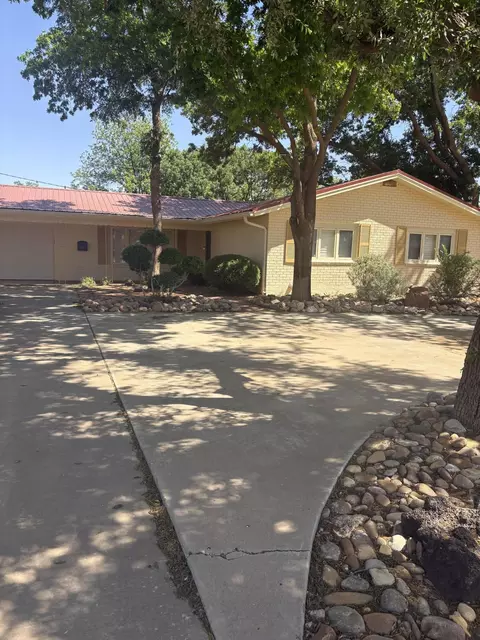 1801 E Buckley St, Brownfield, TX 79316