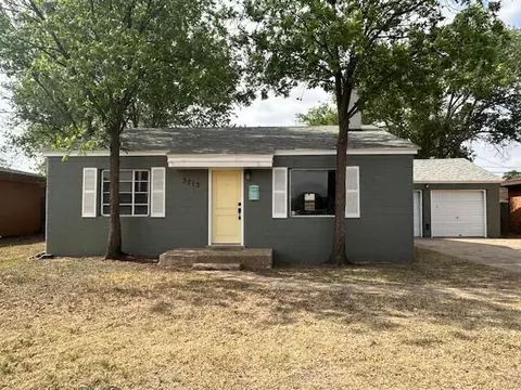 3713 36th St, Lubbock, TX 79413