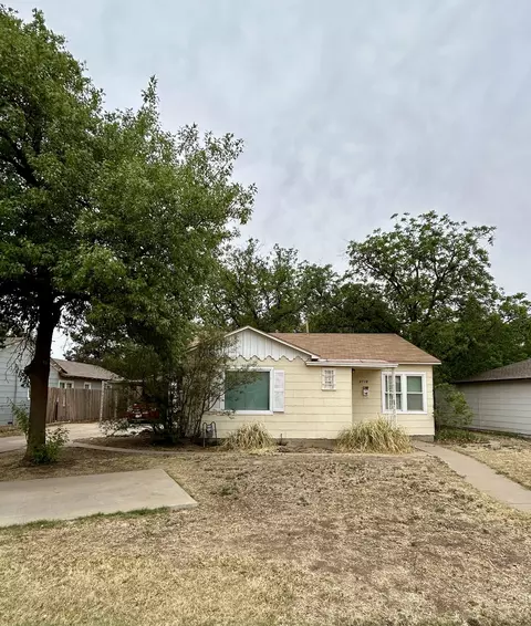 2718 29th St, Lubbock, TX 79410