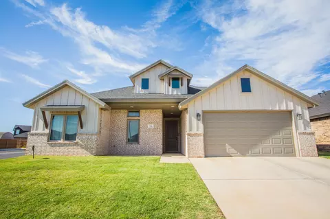 712 N 3rd St, Wolfforth, TX 79382