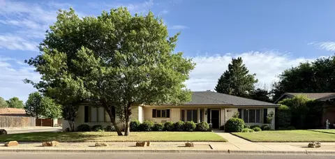 5607 80th St, Lubbock, TX 79424