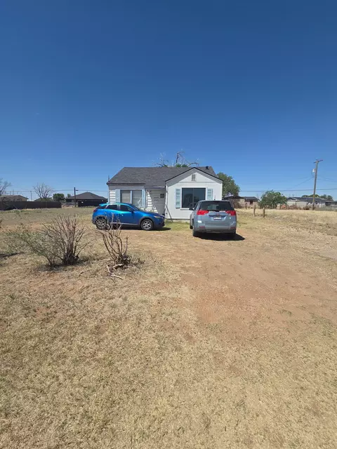 4215 E 65th St, Lubbock, TX 79403