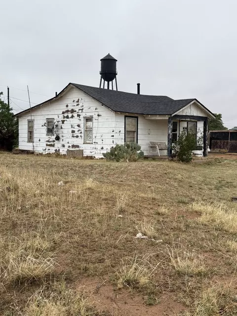 1007 N 2nd St, Brownfield, TX 79316