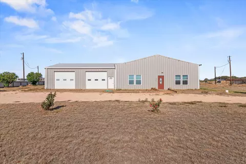 1523 County Rd 533, Brownfield, TX 79316