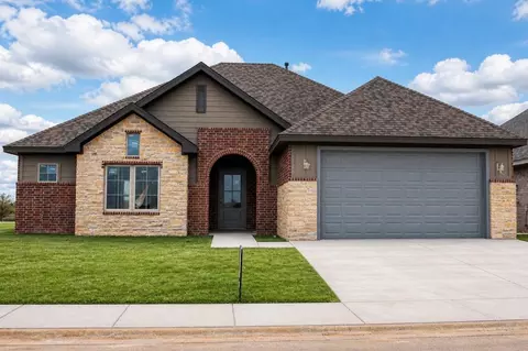 1009 N 5th St, Wolfforth, TX 79382