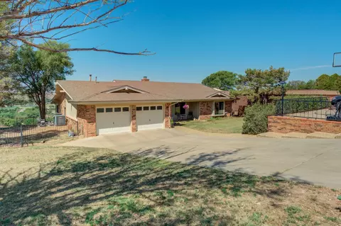 35 E Canyonview Dr, Ransom Canyon, TX 79366