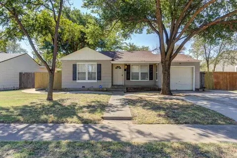 3305 30th St, Lubbock, TX 79410