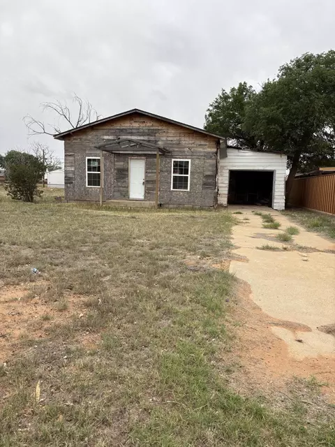 1004 E Harris St, Brownfield, TX 79316
