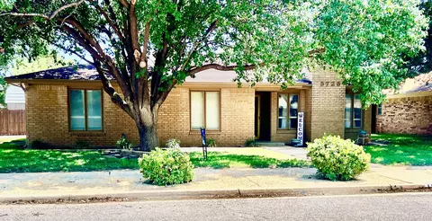 5725 63rd St, Lubbock, TX 79424