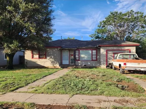 2005 61st St, Lubbock, TX 79412