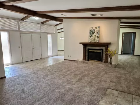 Living - 215 Lometa Dr, Plainview, TX 79072 photo 3 of 6
