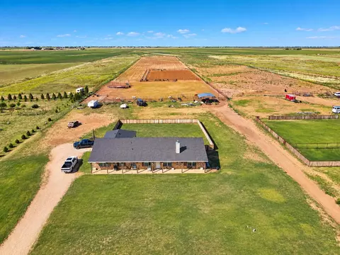 542 Nora Rd, Tahoka, TX 79373