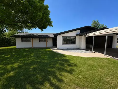 1729 W W Ave, Muleshoe, TX 79347