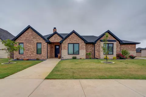 1301 Brookshire Ave, Wolfforth, TX 79382
