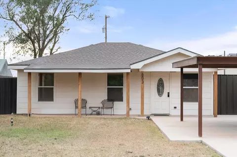 603 Timmons Ave, Ropesville, TX 79358