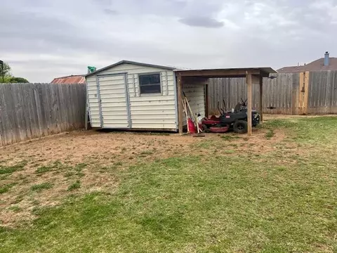 Exterior - 1417 Kings, Plainview, TX 79072 photo 4 of 5