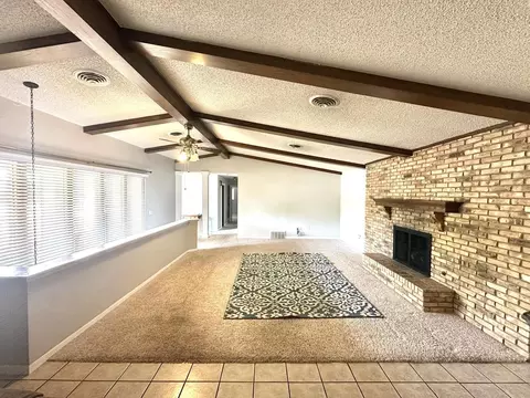 Living - 1305 Itasca St, Plainview, TX 79072 photo 1 of 6