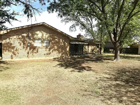 Exterior - 1305 Itasca St, Plainview, TX 79072 photo 10 of 10