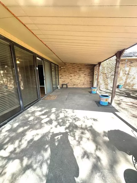 Exterior - 1305 Itasca St, Plainview, TX 79072 photo 8 of 10