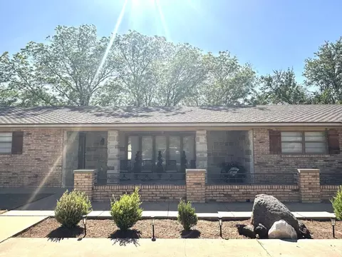 Exterior - 1305 Itasca St, Plainview, TX 79072 photo 3 of 10