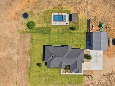 11210 N F M 400, Idalou, TX 79329