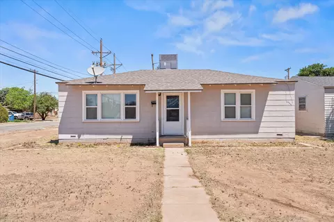 211 16th St, Levelland, TX 79336