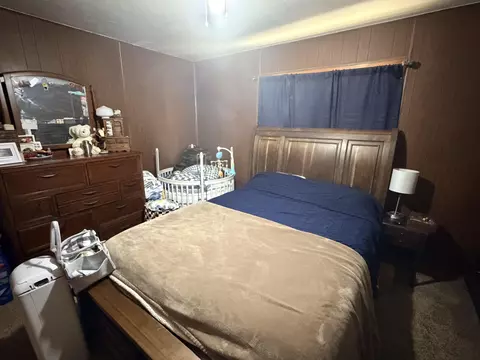 Bedroom - 207 SE 5th St, Plainview, TX 79072 photo 2 of 2