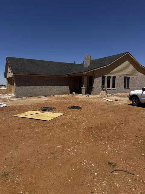 1202 Farmhouse Ave, Wolfforth, TX 79382