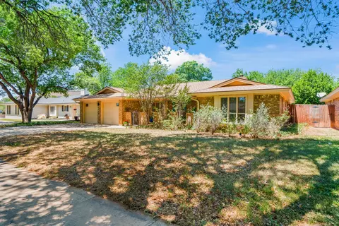 3428 68th Dr, Lubbock, TX 79413