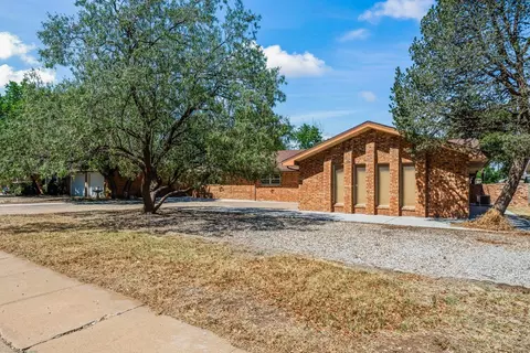 2028 Rice Dr, Levelland, TX 79336