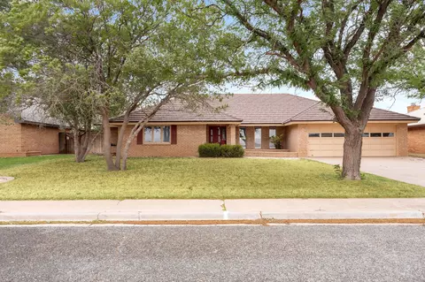 2220 Rice Dr, Levelland, TX 79336