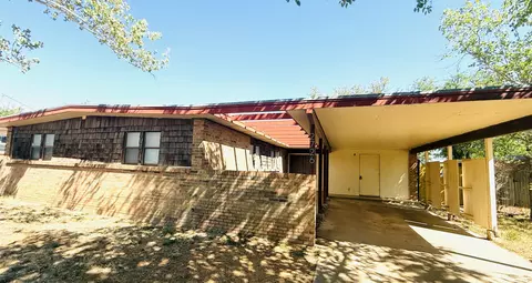 2726 68th St, Lubbock, TX 79413
