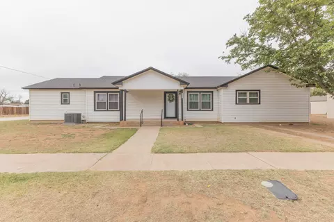 2001 N 6th St, Tahoka, TX 79373