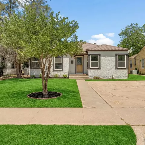 2426 31st St, Lubbock, TX 79411
