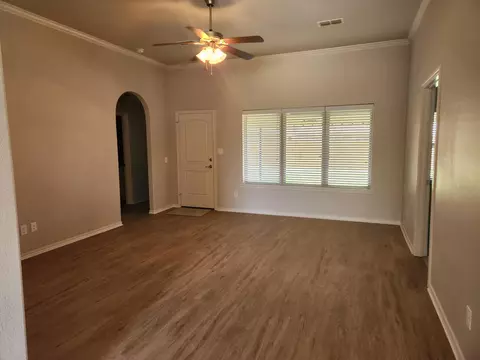 8702 13th St, Lubbock, TX 79416