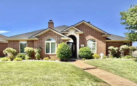5826 101st St, Lubbock, TX 79424
