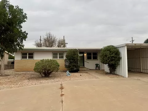 705 E Broadway St, Denver City, TX 79323