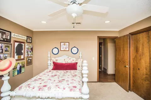Bedroom - 1304 Jefferson Dr, Plainview, TX 79072 photo 5 of 10