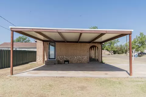 402 E 9th St, Plainview, TX 79072 photo 31