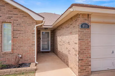 6713 9th St, Lubbock, TX 79416