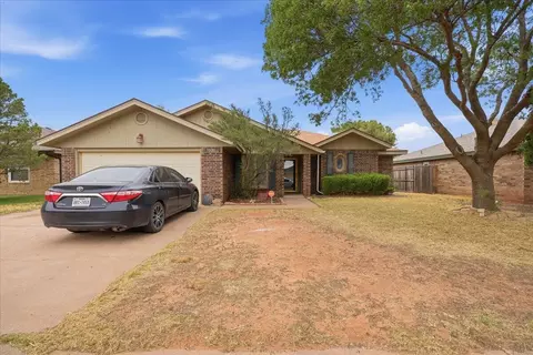 5520 94th St, Lubbock, TX 79424