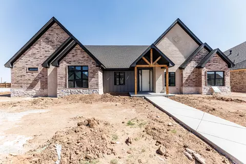 508 N 14th St, Wolfforth, TX 79382