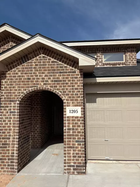1205 Cottonwood Ave, Wolfforth, TX 79382