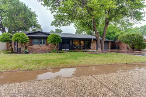 6207 Lynnhaven Dr, Lubbock, TX 79413