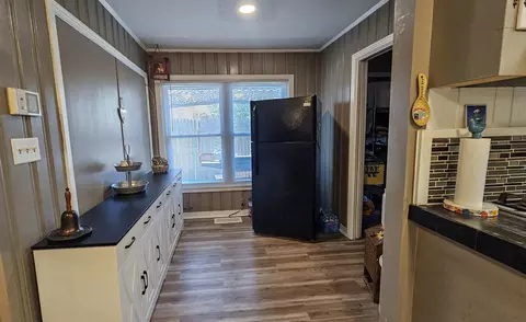 Entry Way - 2701 W 11th St, Plainview, TX 79072 photo 3 of 3