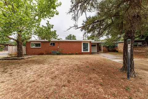 2801 66th St, Lubbock, TX 79413