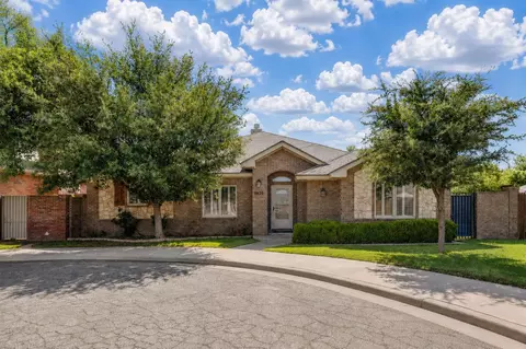 9825 Vinton Ave, Lubbock, TX 79424